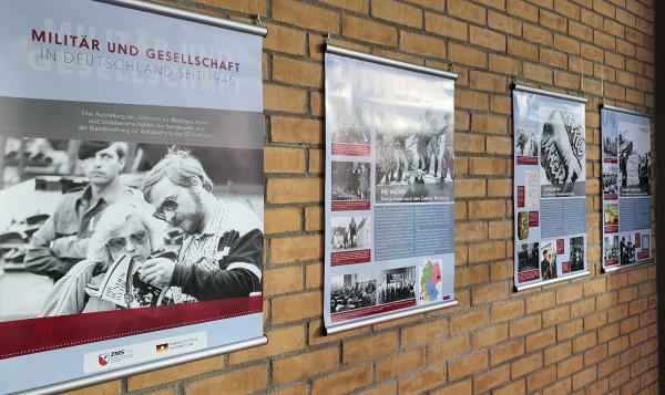 Geschichte im Schulhaus: „Militär und Gesellschaft in Deutschland seit 1945“